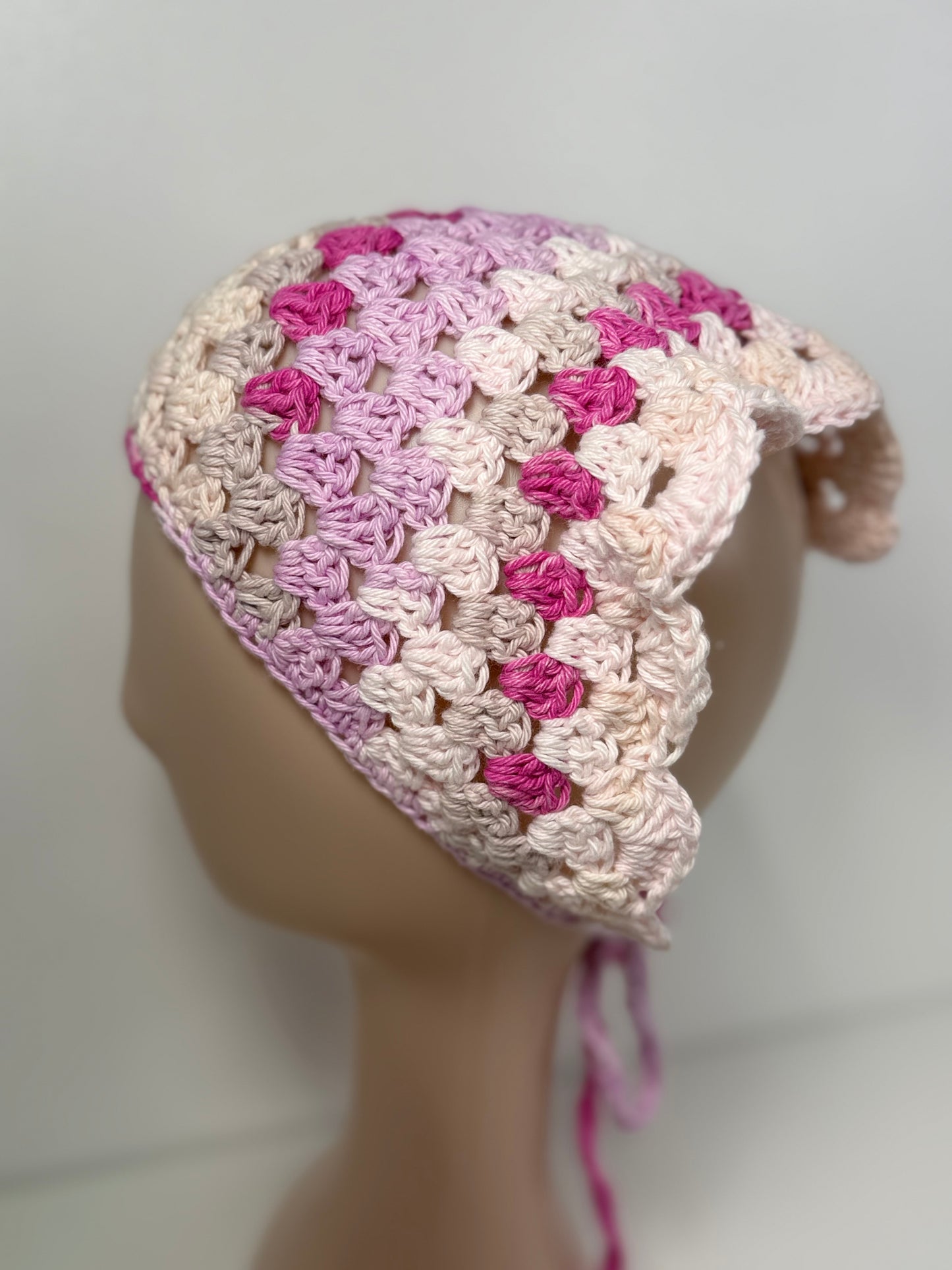 Granny Scallop Bandana