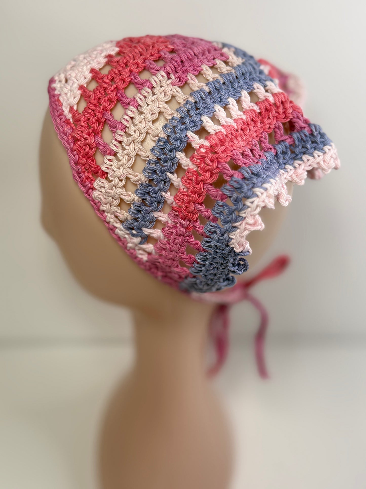 Granny Scallop Bandana
