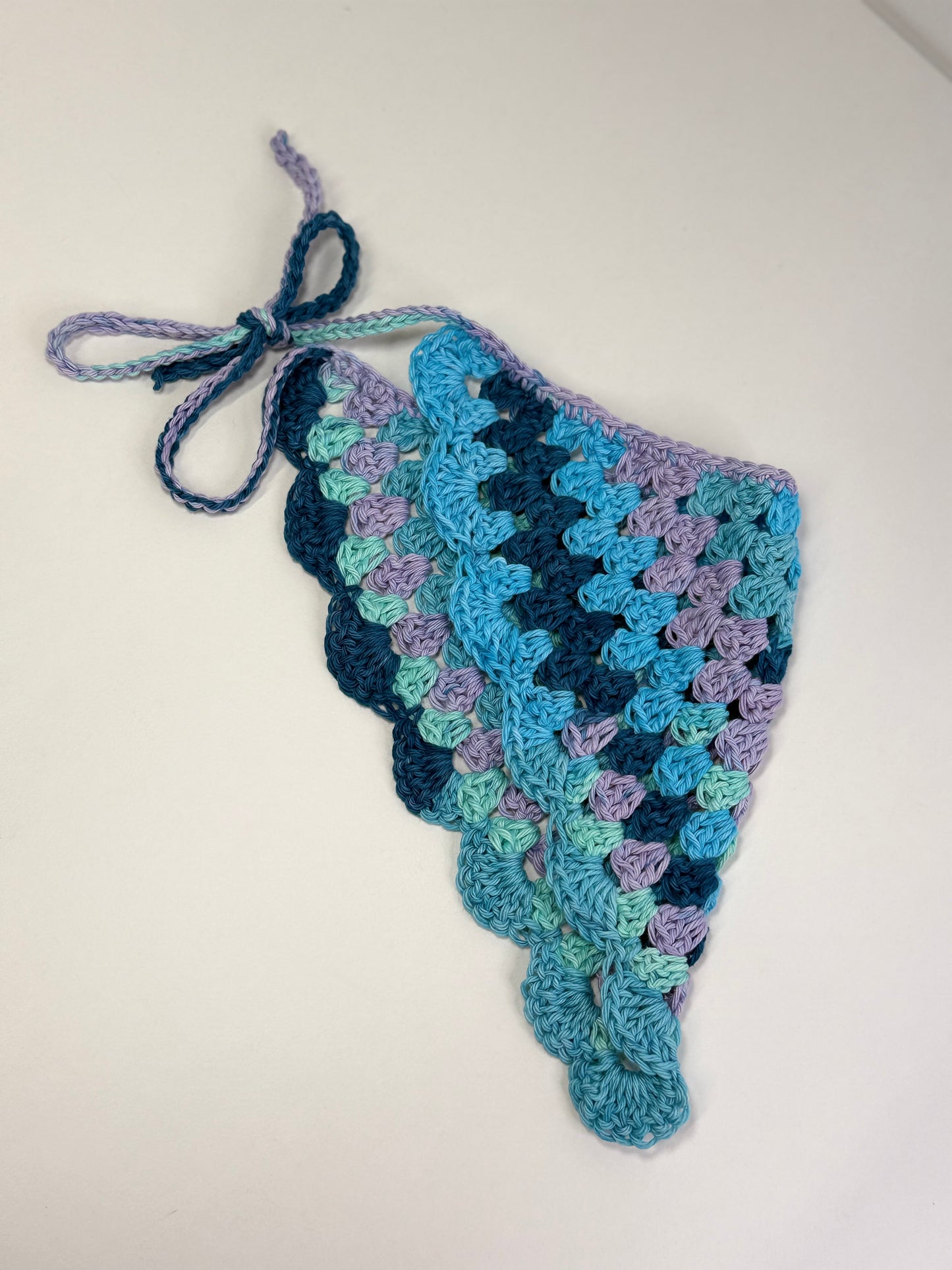 Granny Scallop Bandana