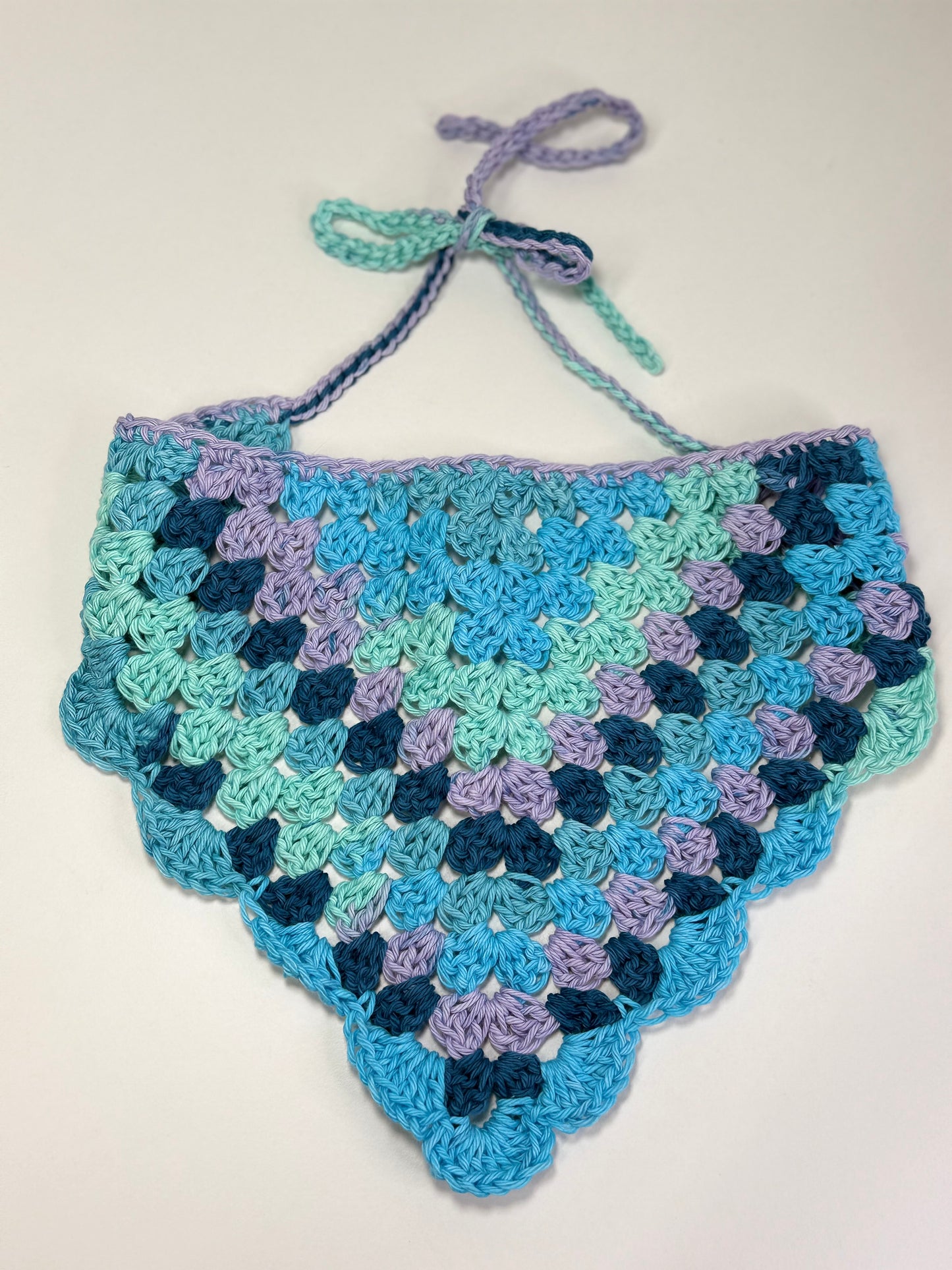 Granny Scallop Bandana