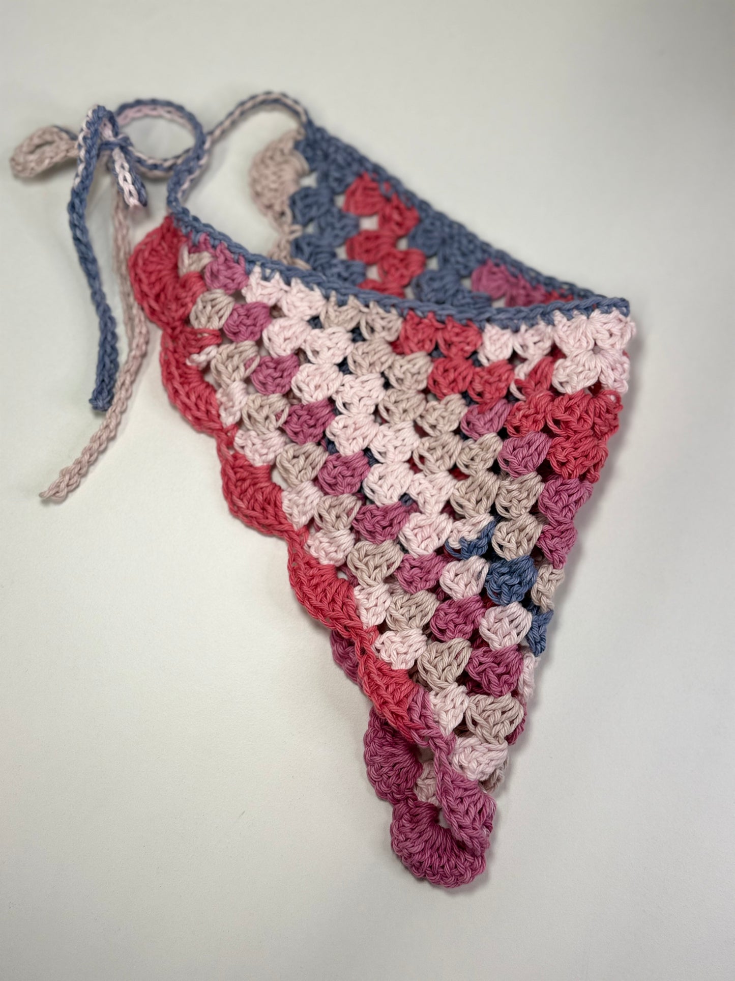 Granny Scallop Bandana