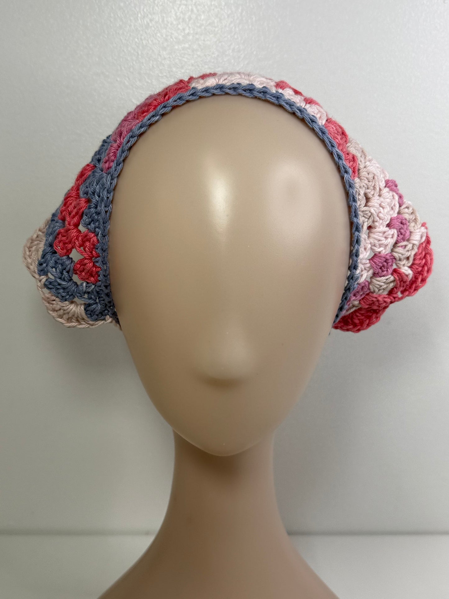 Granny Scallop Bandana