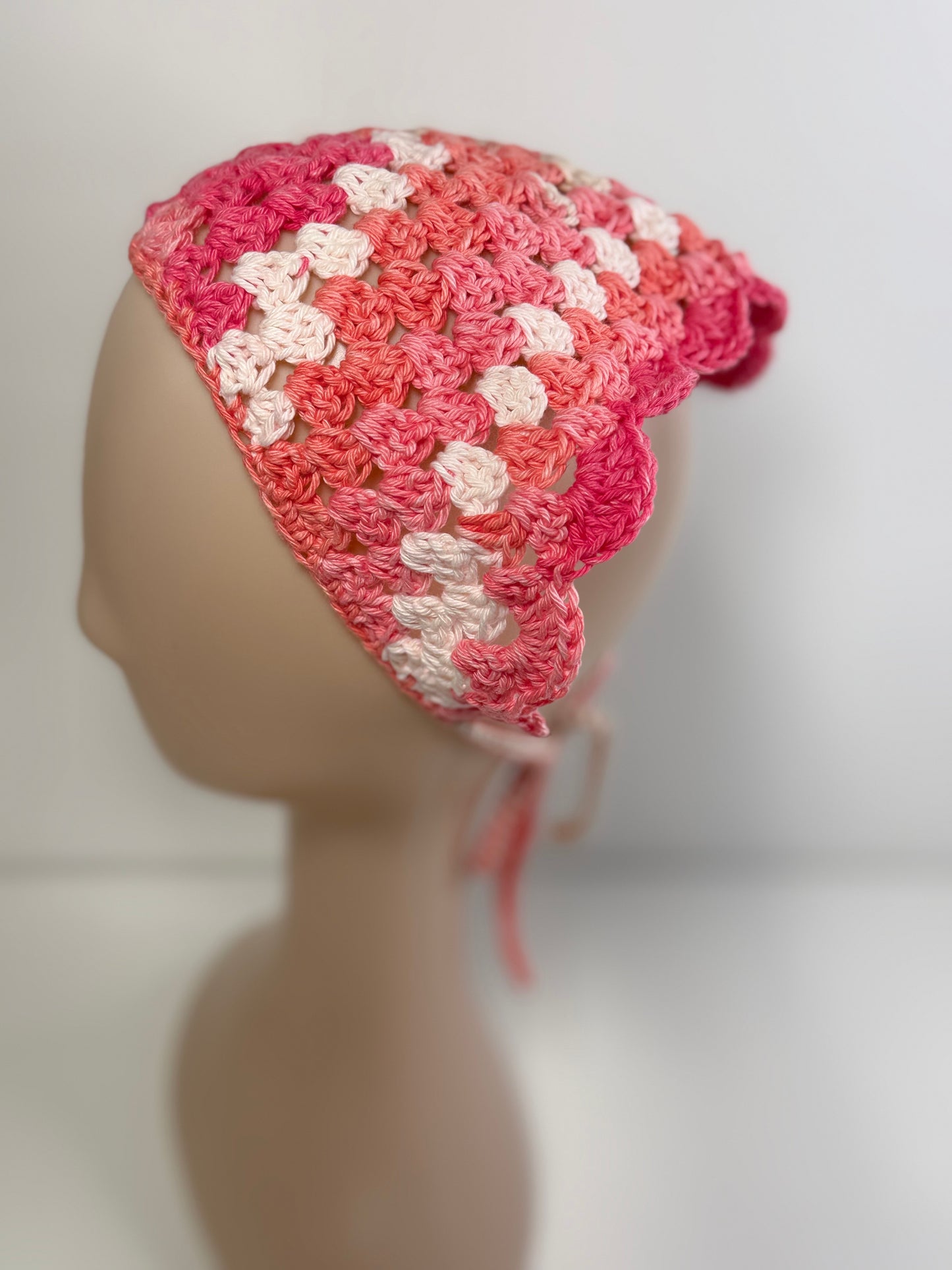 Granny Scallop Bandana