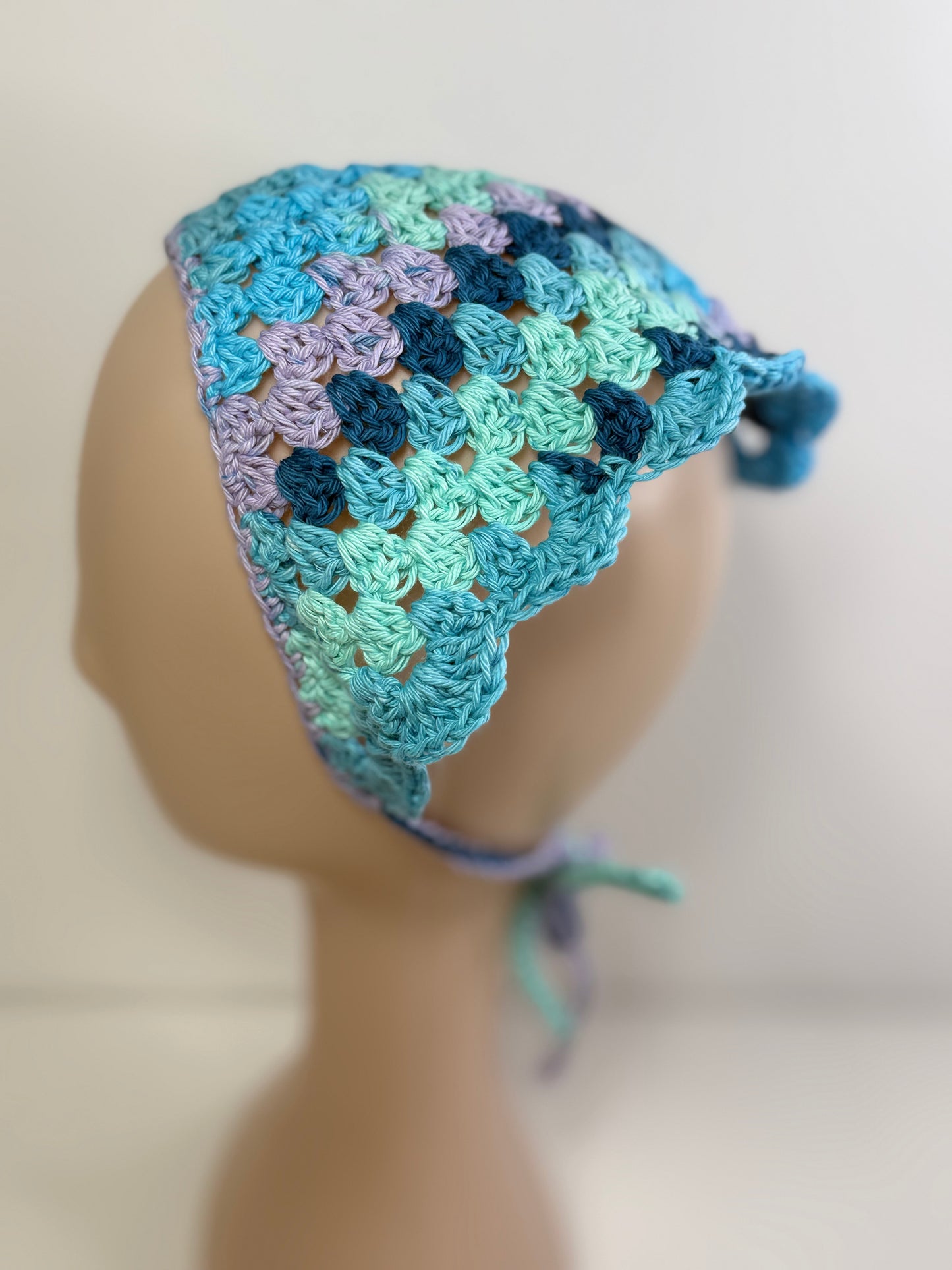 Granny Scallop Bandana
