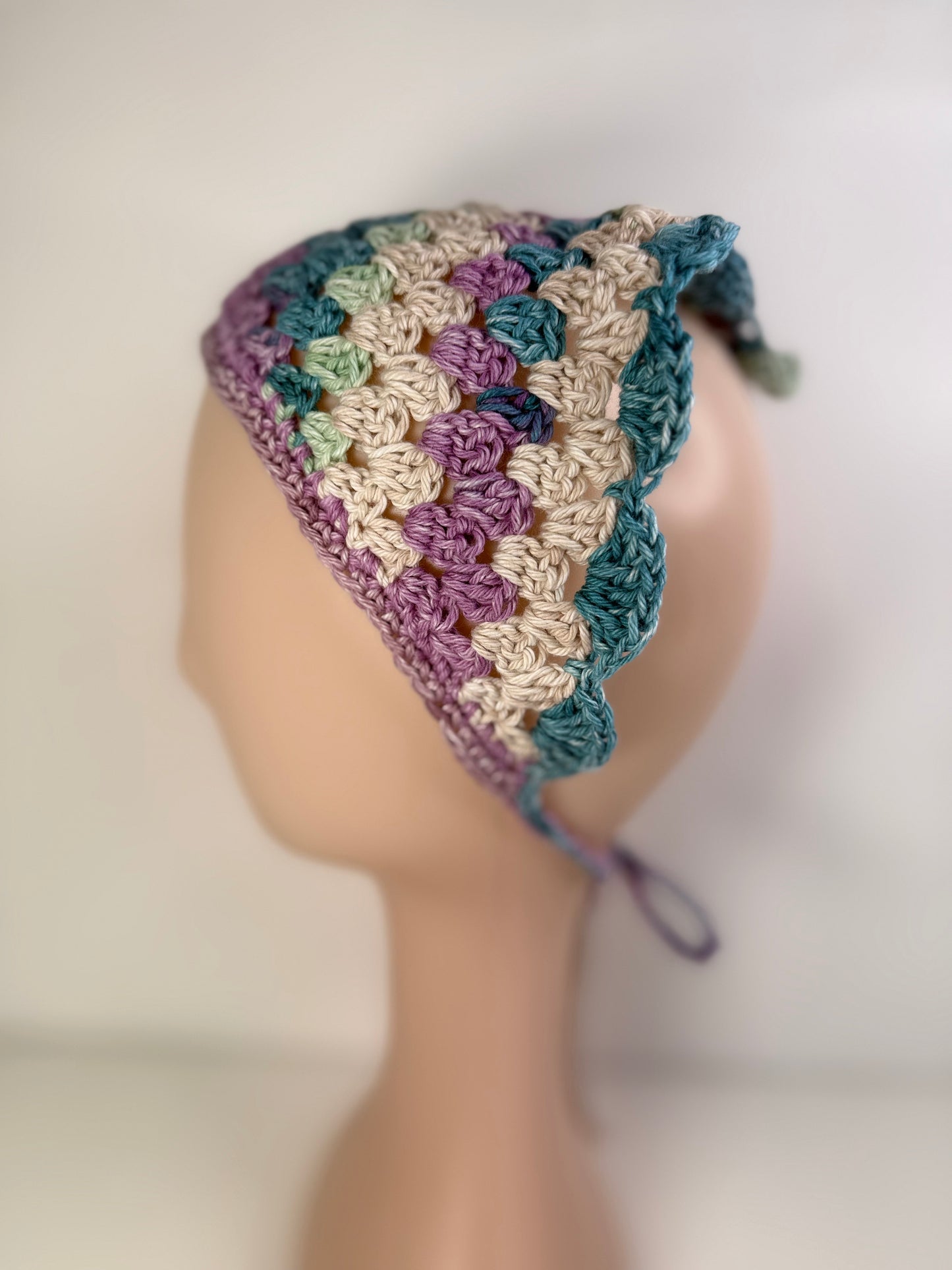Granny Scallop Bandana