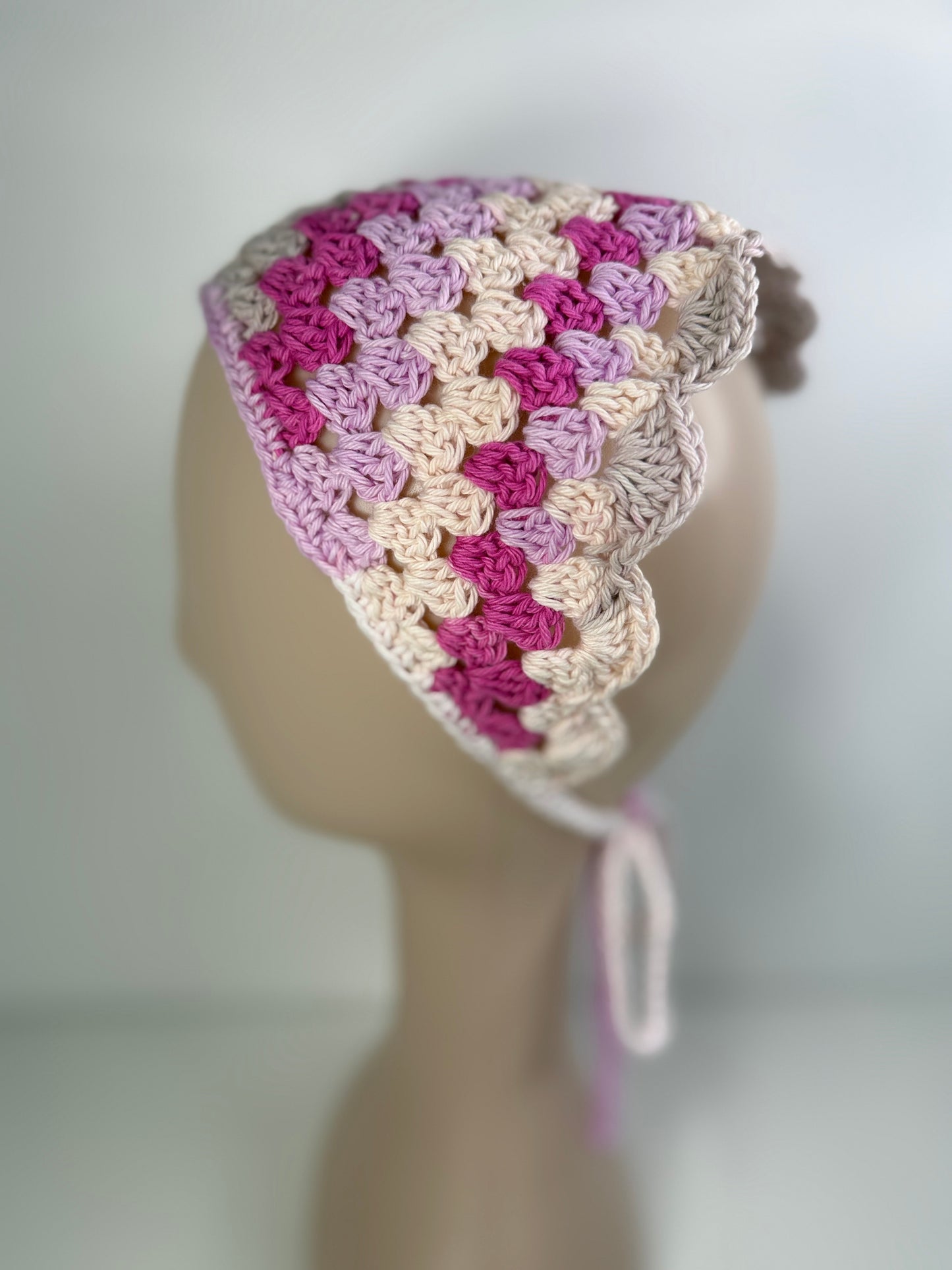 Granny Scallop Bandana
