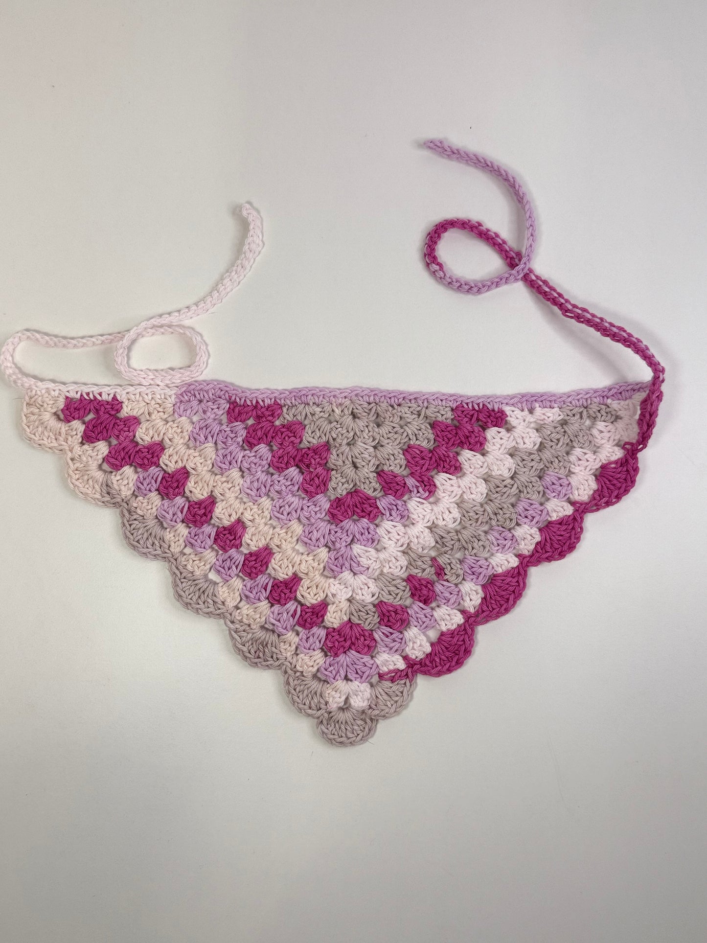 Granny Scallop Bandana